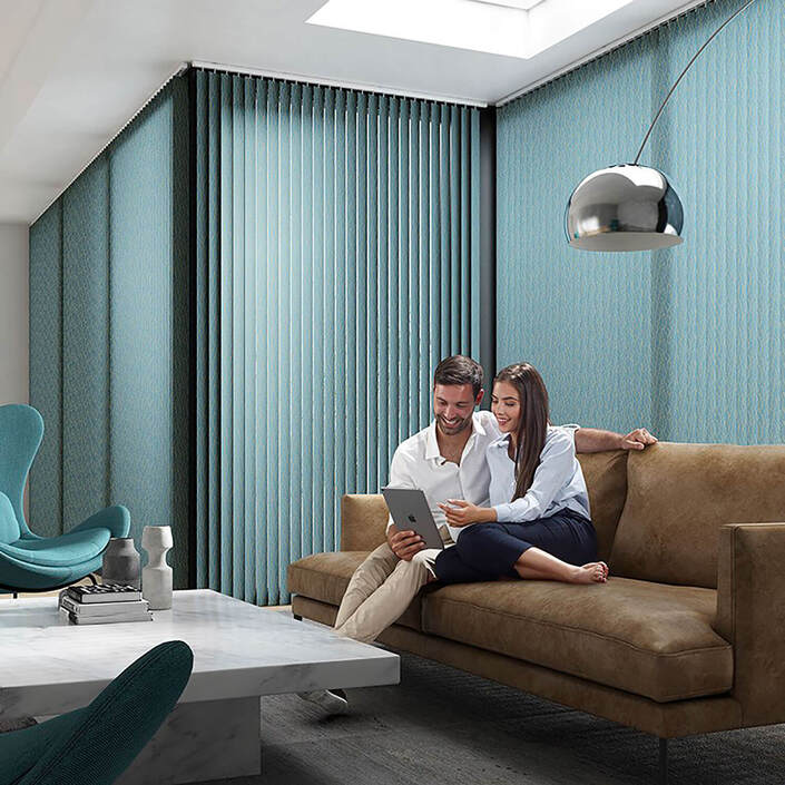 Relaxing with Vertical Shades in Contemporary Lounge Hull Relaxing with Vertical Shades in Contemporary Lounge Hull
